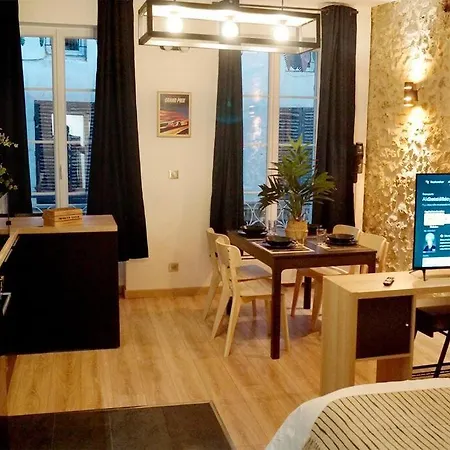 The Creative Town Center Apartment